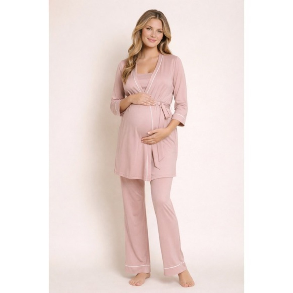 Bella Maternity 3-Piece Pajama Set
Cotton/modal Mandorla/Moon Ivory size S